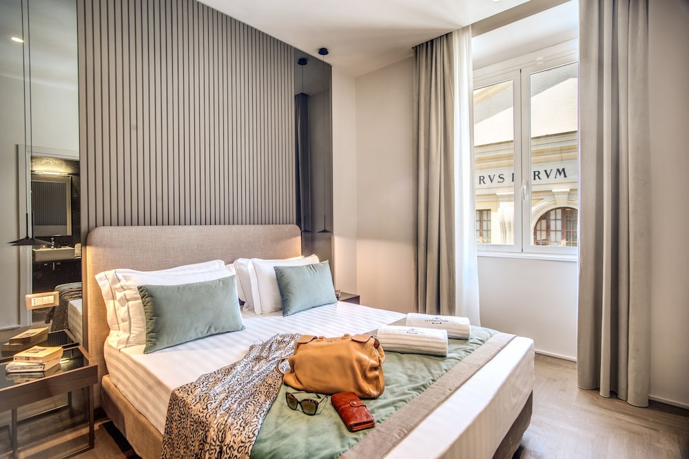 Hotel 77 Seventy-Seven — Rooms in Rome, Lazio