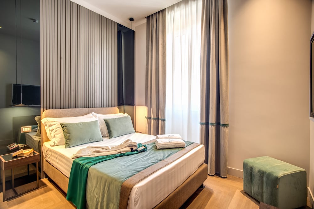 Hotel 77 Seventy-Seven — Rooms in Rome, Lazio