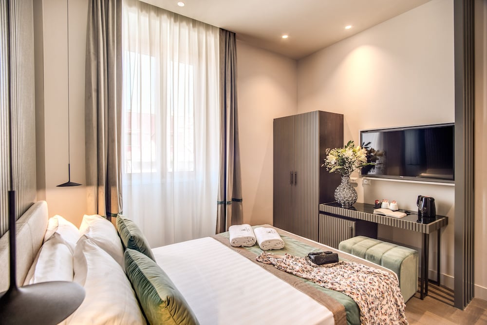 Hotel 77 Seventy-Seven — Rooms in Rome, Lazio