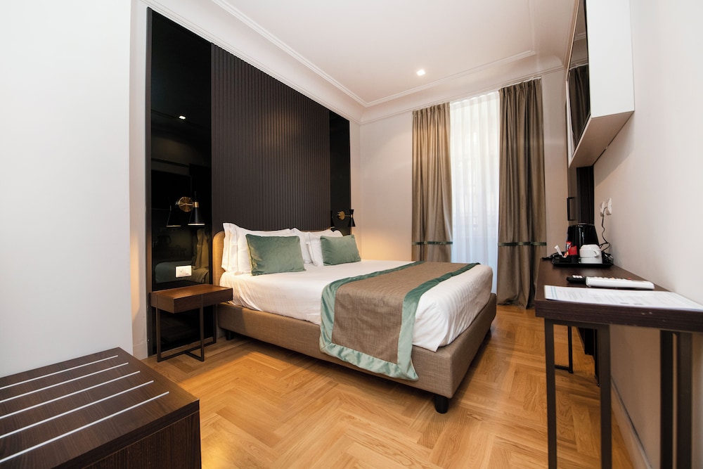 Hotel 77 Seventy-Seven — Rooms in Rome, Lazio