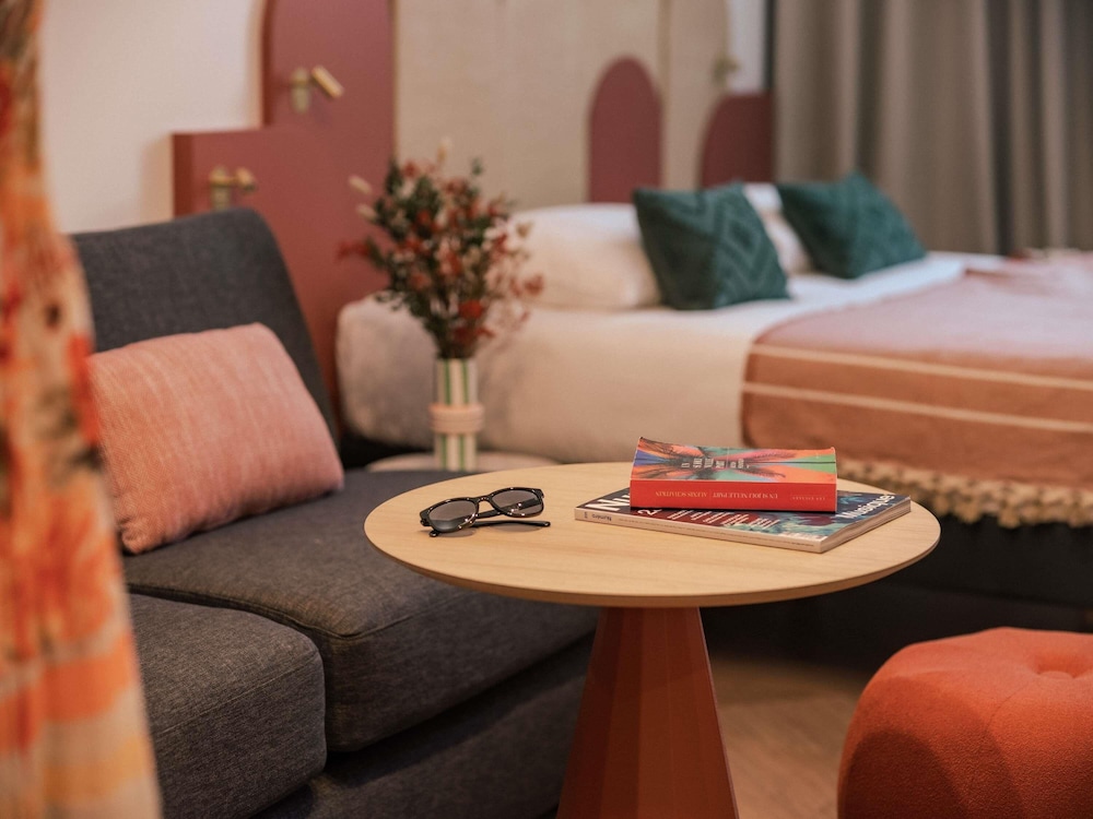 Ibis Styles Sevilla Santa Justa — Hotel rooms in Seville, Andalusia