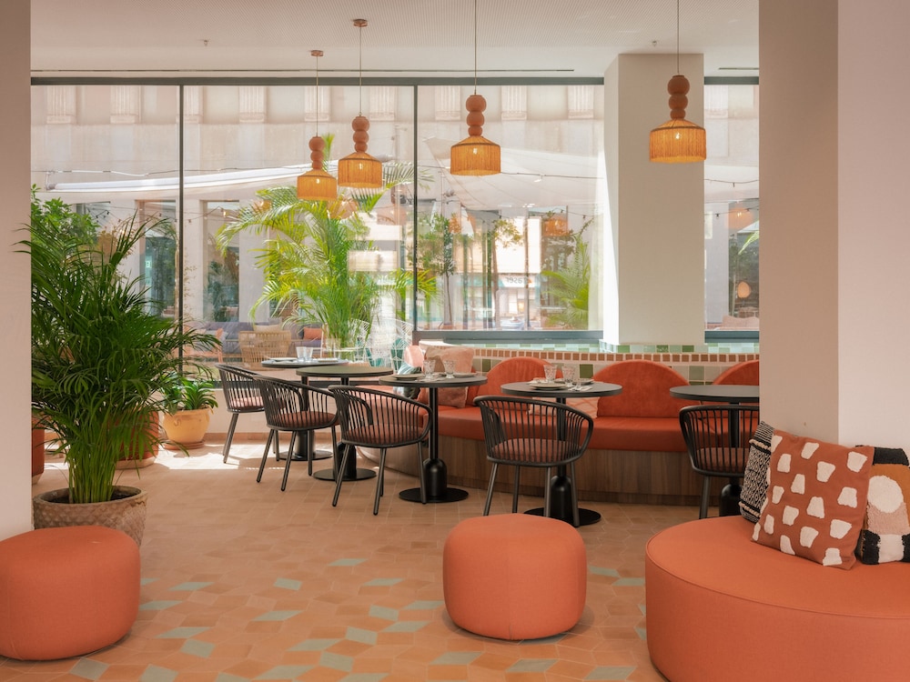 Ibis Styles Sevilla Santa Justa — Restaurant & bars in Seville, Andalusia