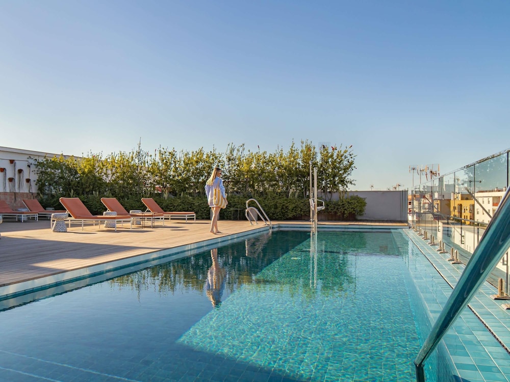 Ibis Styles Sevilla Santa Justa — Swimming pool in Seville, Andalusia