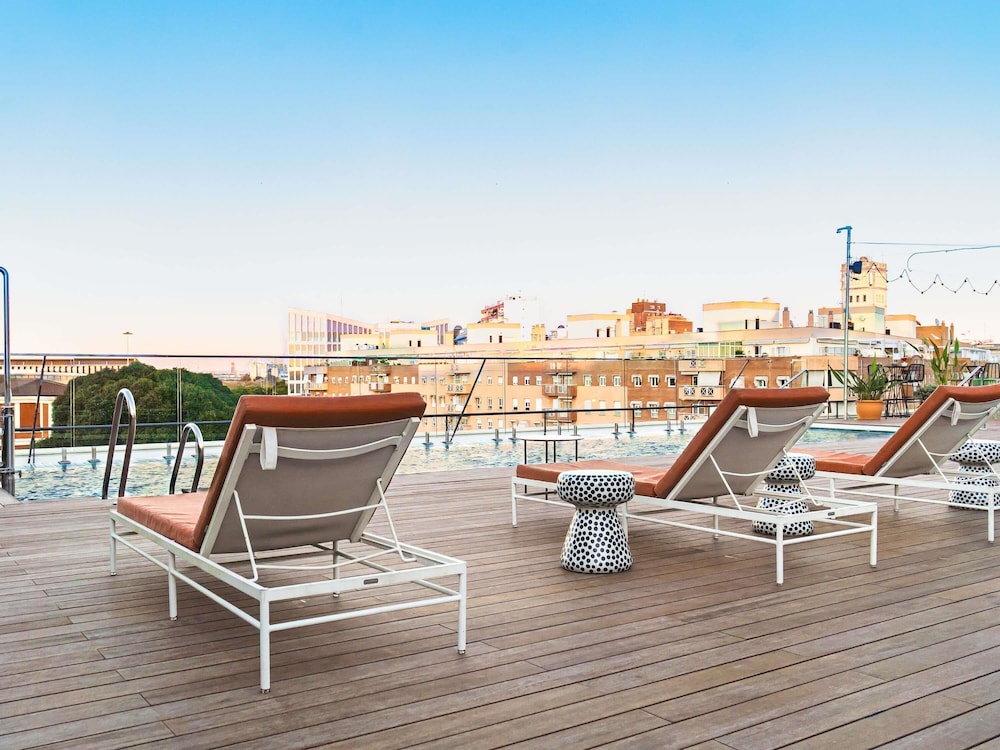 Ibis Styles Sevilla Santa Justa — Swimming pool in Seville, Andalusia