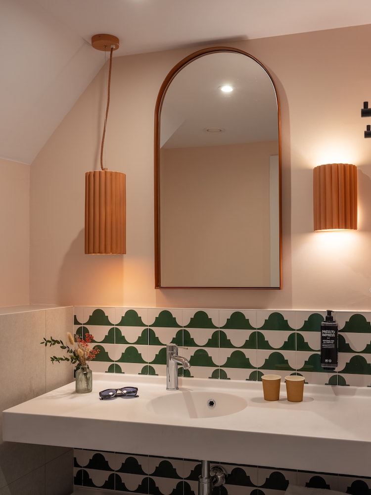 Ibis Styles Sevilla Santa Justa — Hotel rooms in Seville, Andalusia