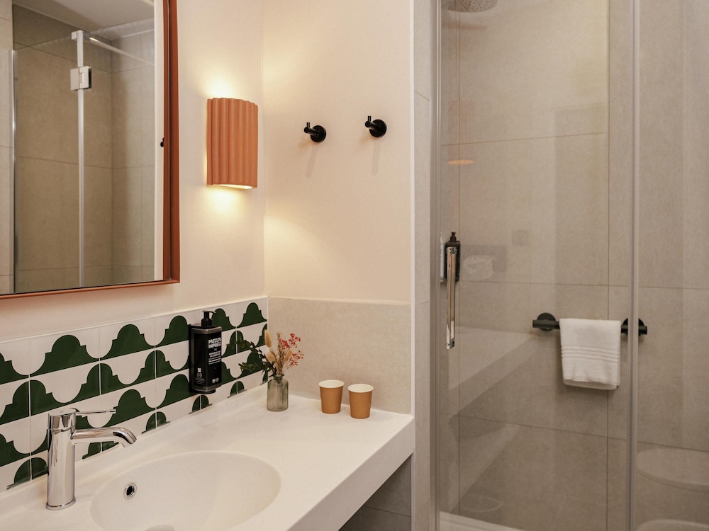 Ibis Styles Sevilla Santa Justa — Hotel rooms in Seville, Andalusia