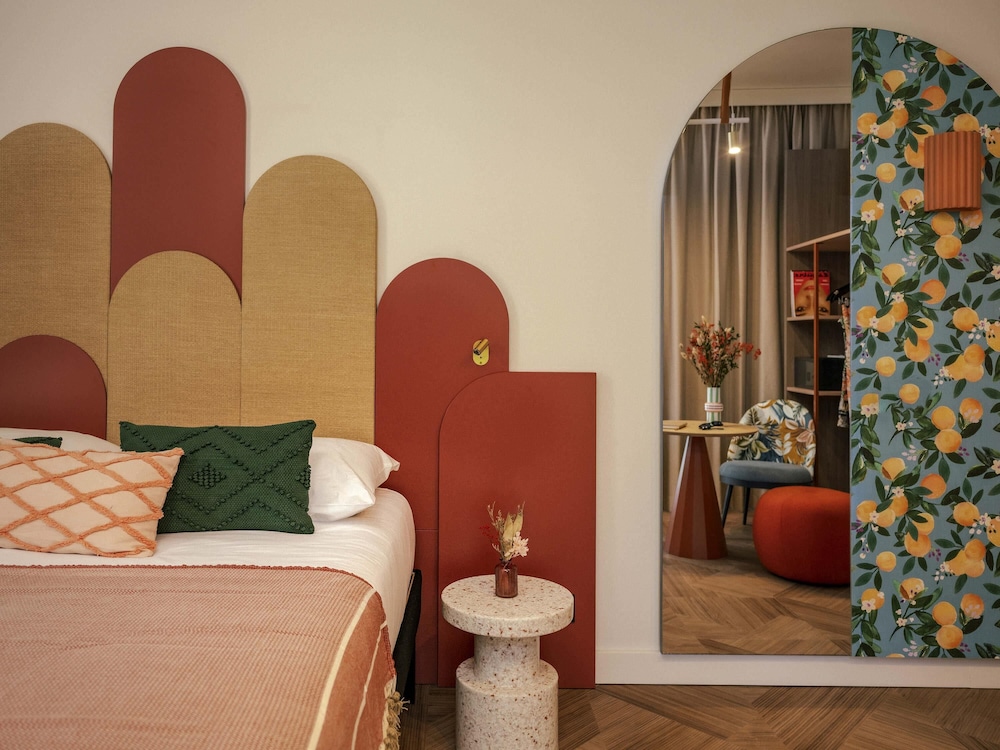Ibis Styles Sevilla Santa Justa — Hotel rooms in Seville, Andalusia