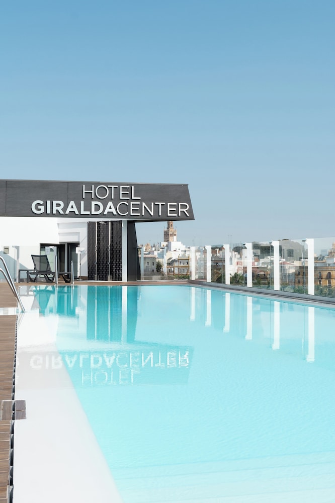 Hotel Giralda Center — Swimming pool in Seville, Andalusia