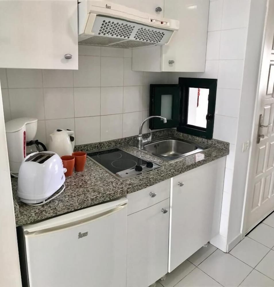 Apartamentos Erika - Adults Only — Hotel rooms in Corralejo, Canary Islands