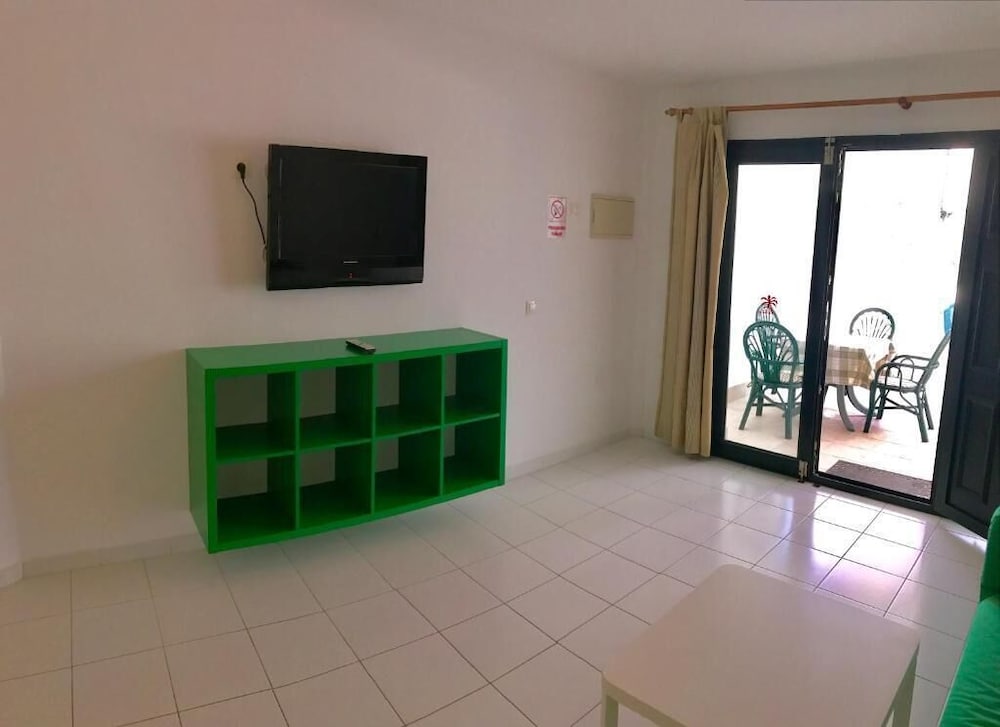 Apartamentos Erika - Adults Only — Hotel rooms in Corralejo, Canary Islands