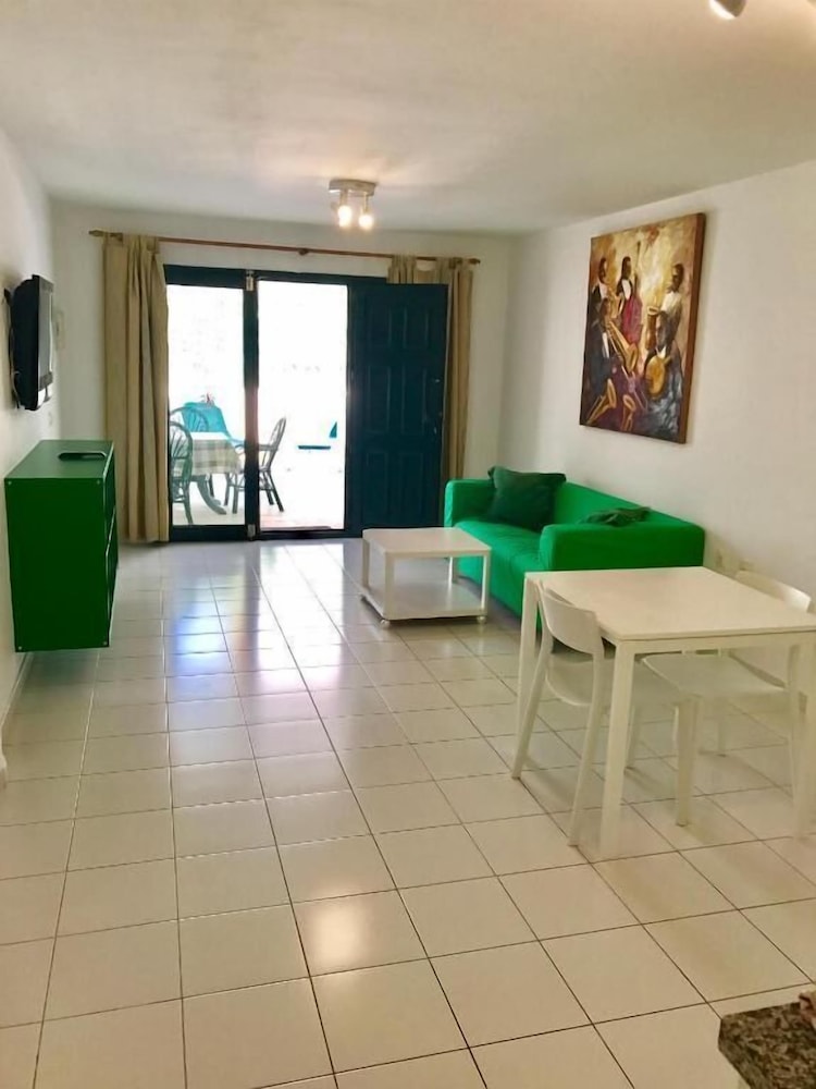 Apartamentos Erika - Adults Only — Hotel rooms in Corralejo, Canary Islands