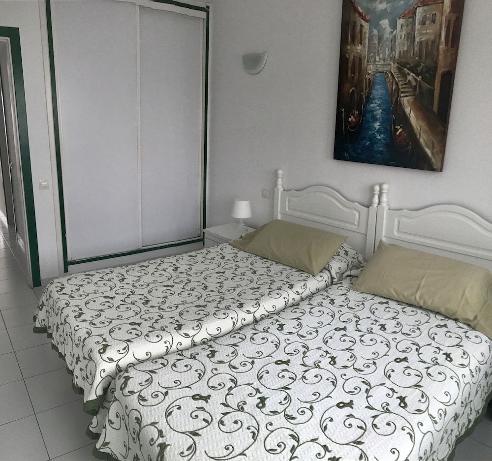Apartamentos Erika - Adults Only — Hotel rooms in Corralejo, Canary Islands