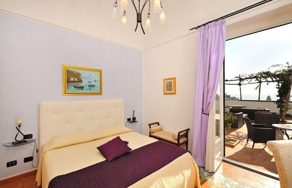 Hotel Villa Annalara charme and relax — Hotel rooms in Amalfi, Campania