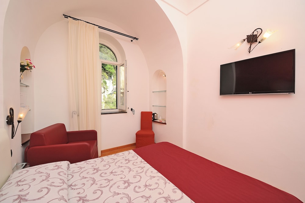 Hotel Villa Annalara charme and relax — Hotel rooms in Amalfi, Campania