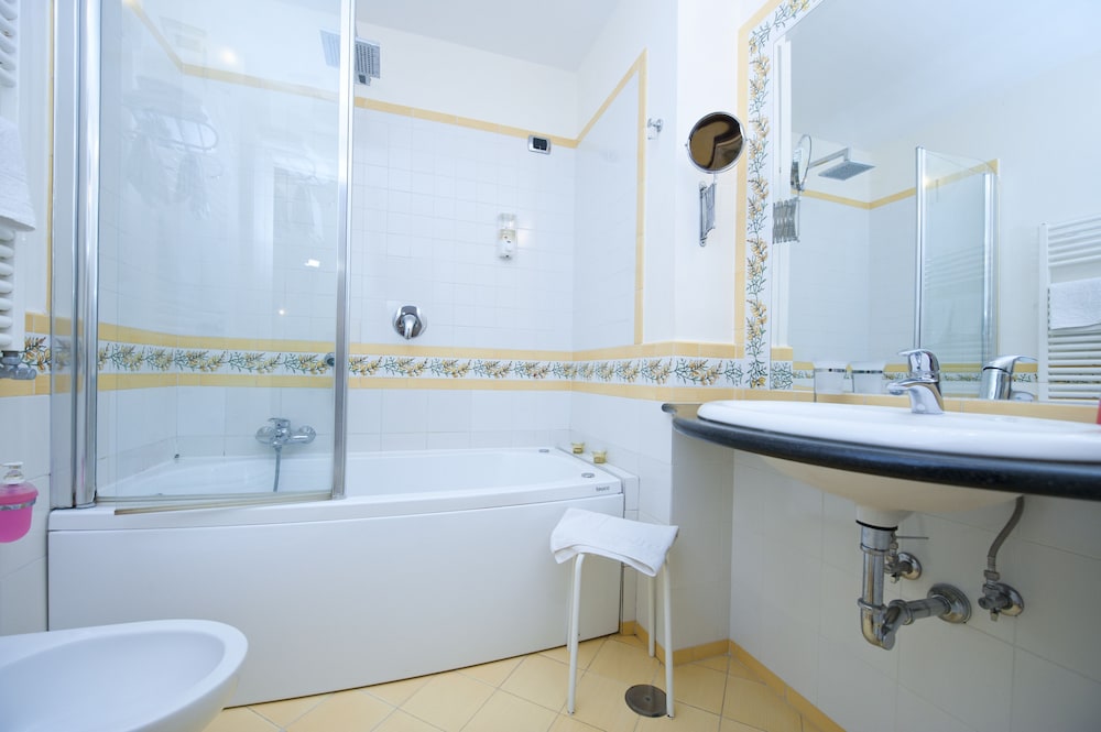 Hotel Villa Annalara charme and relax — Hotel rooms in Amalfi, Campania