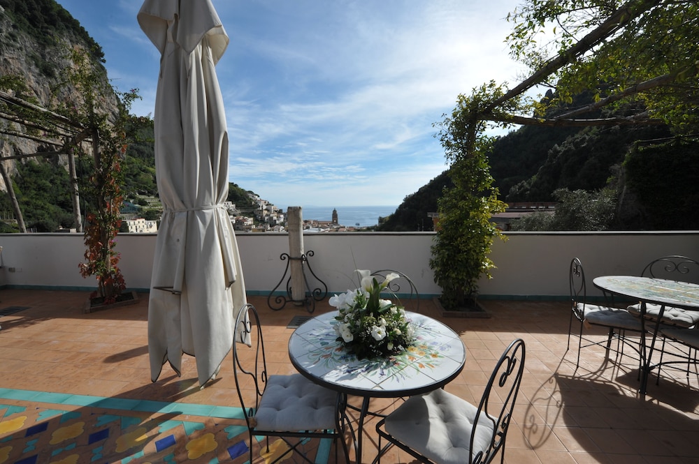 Hotel Villa Annalara charme and relax — Attractions in the area in Amalfi, Campania