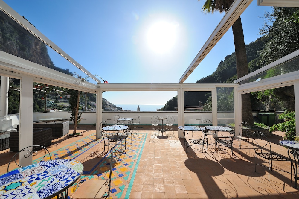 Hotel Villa Annalara charme and relax — Restaurant & bars in Amalfi, Campania