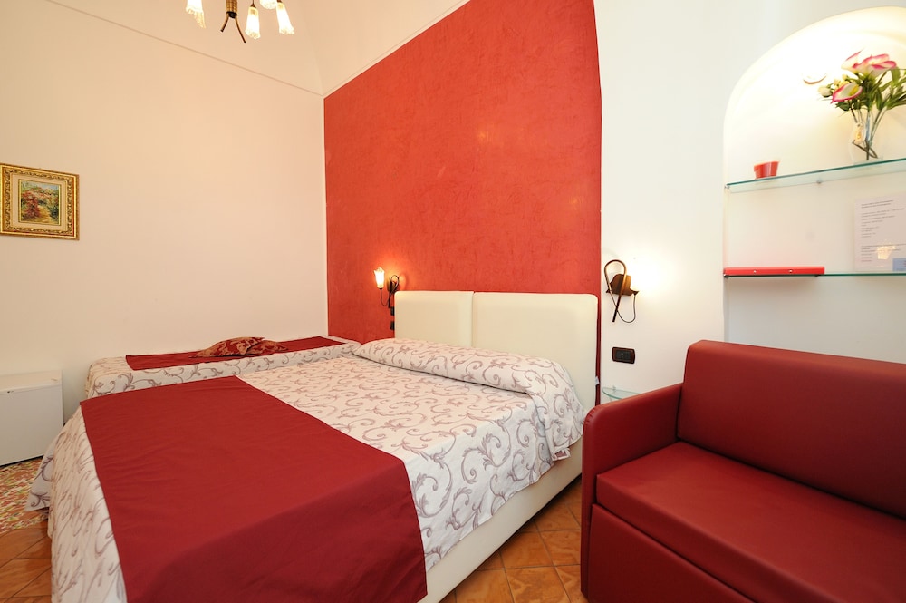 Hotel Villa Annalara charme and relax — Hotel rooms in Amalfi, Campania