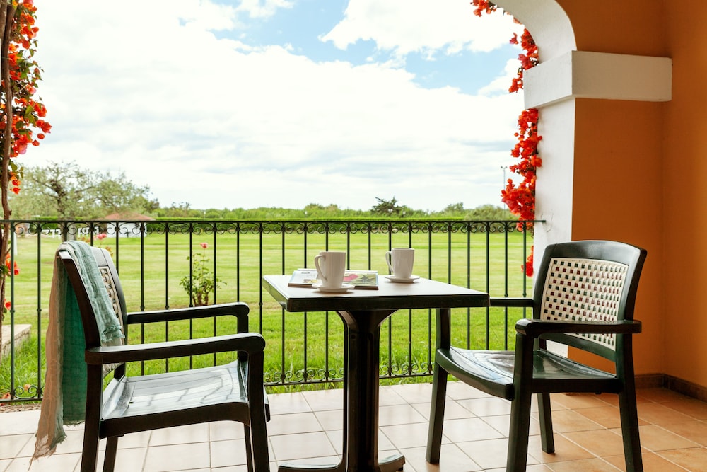 Sentido Orosei Beach — Restaurant & bars in Orosei, Sardinia