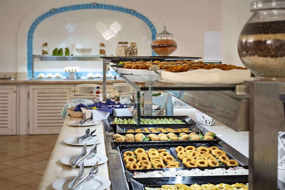 Sentido Orosei Beach — Restaurant & bars in Orosei, Sardinia