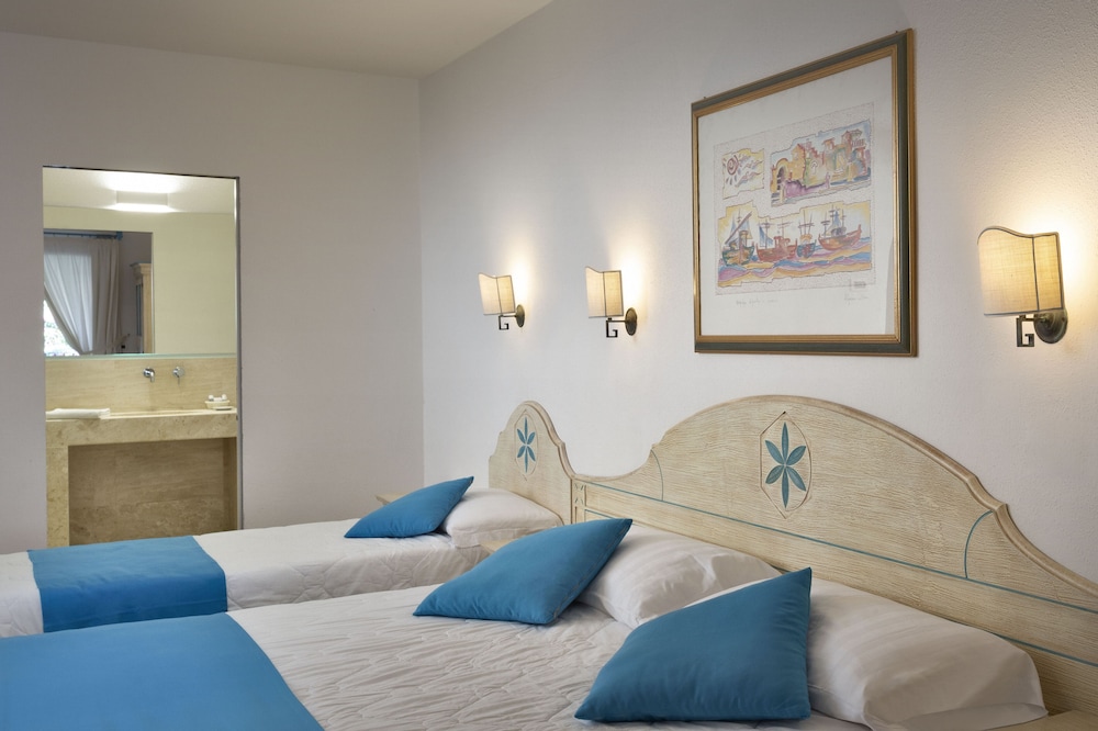 Sentido Orosei Beach — Hotel rooms in Orosei, Sardinia