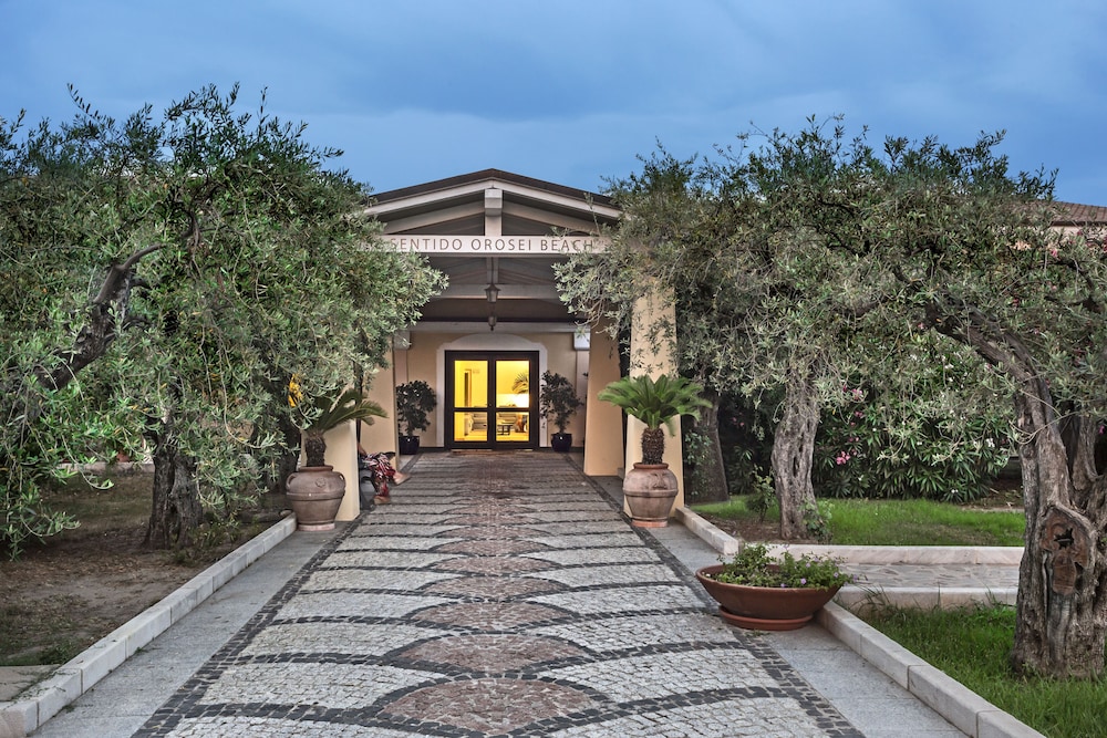 Sentido Orosei Beach — Hotel building in Orosei, Sardinia