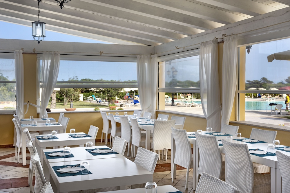 Sentido Orosei Beach — Restaurant & bars in Orosei, Sardinia
