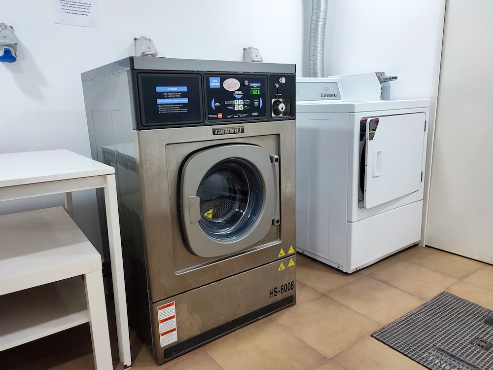 Apartamentos Flats Friends Atlantida — Spa in Benidorm, Valencian Community