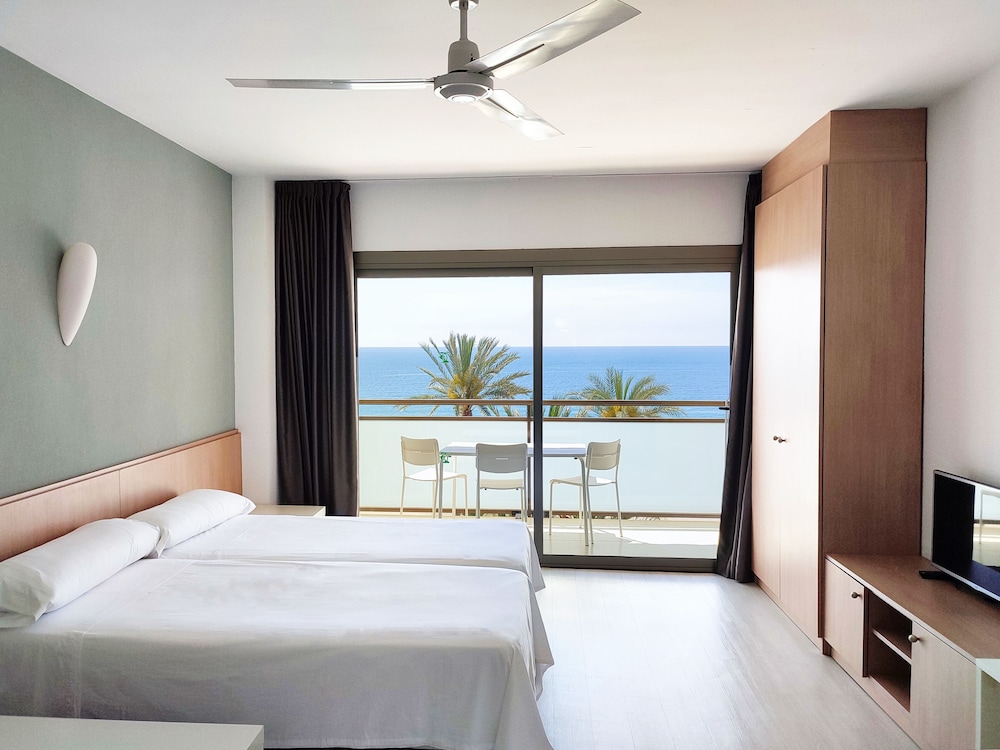 Apartamentos Flats Friends Atlantida — Hotel rooms in Benidorm, Valencian Community