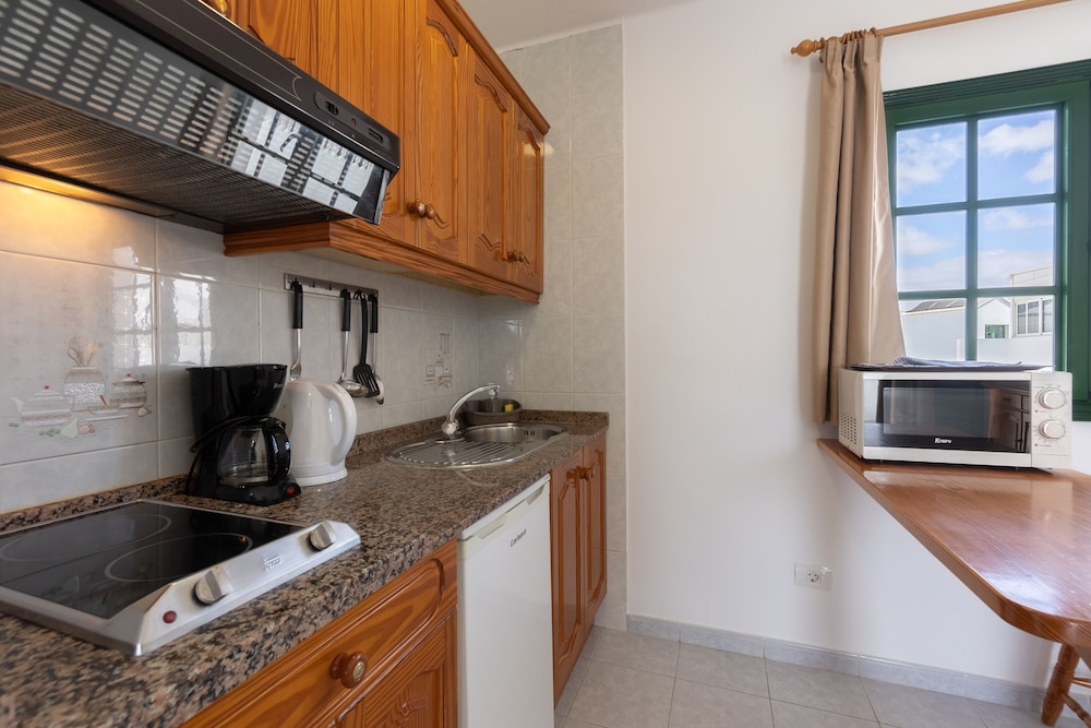 Apartamentos Aloe — Hotel rooms in Puerto del Carmen, Canary Islands