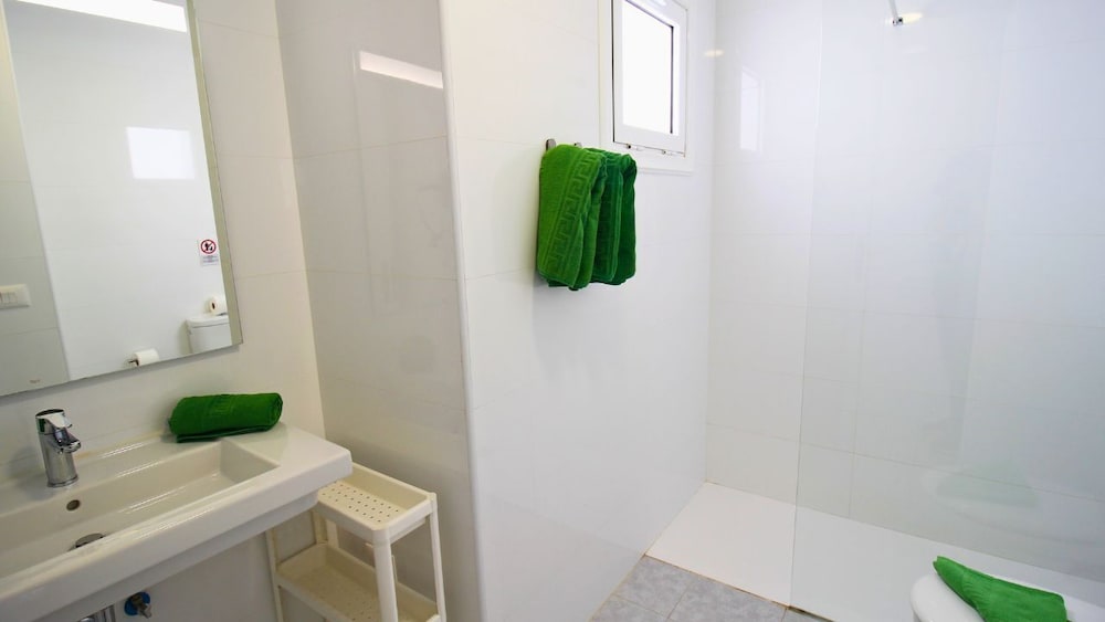 Apartamentos Aloe — Hotel rooms in Puerto del Carmen, Canary Islands