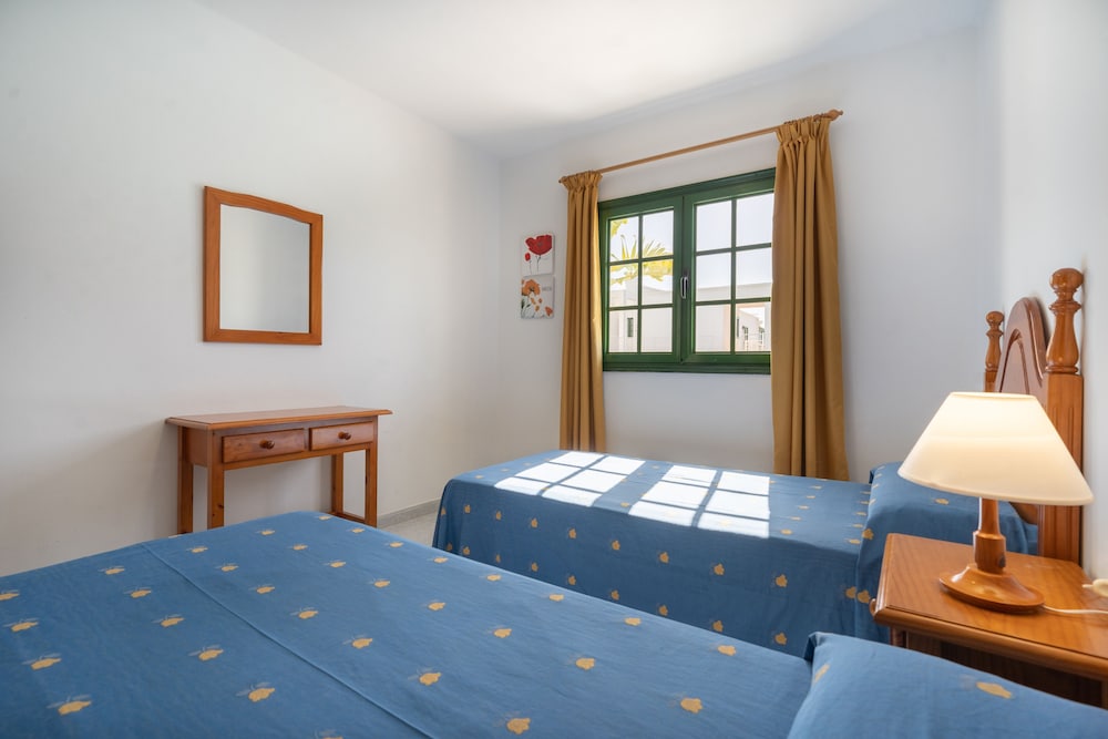 Apartamentos Aloe — Hotel rooms in Puerto del Carmen, Canary Islands