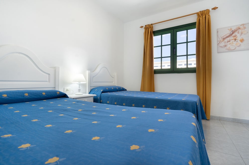 Apartamentos Aloe — Hotel rooms in Puerto del Carmen, Canary Islands