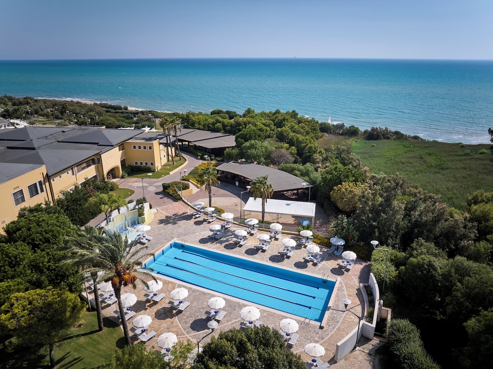 Serenusa Resort — Swimming pool in Licata, Sicily