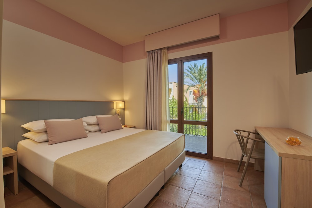 Serenusa Resort — Hotel rooms in Licata, Sicily