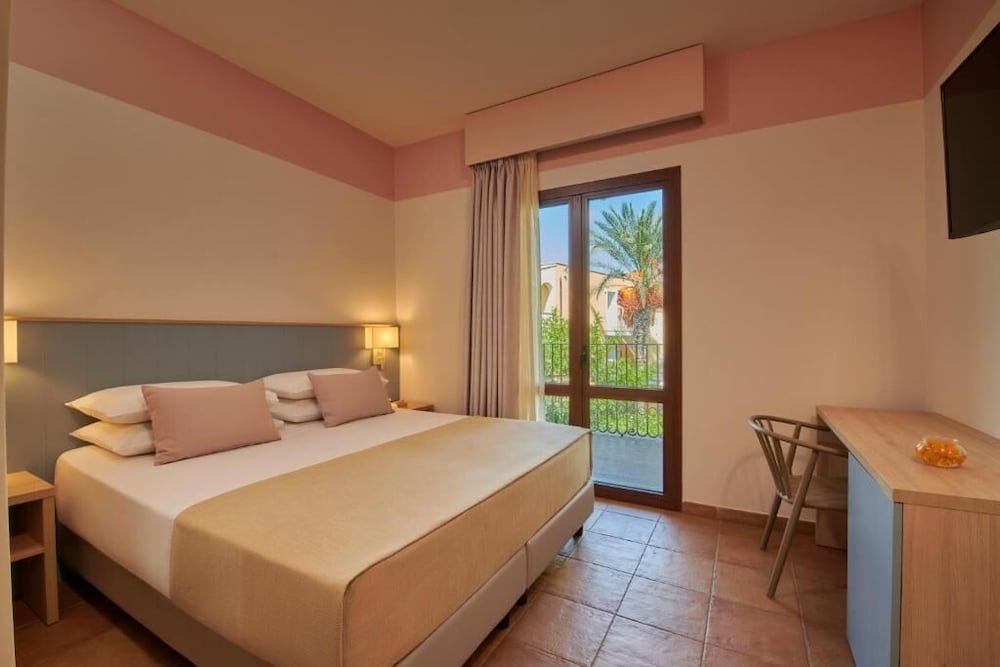 Serenusa Resort — Hotel rooms in Licata, Sicily
