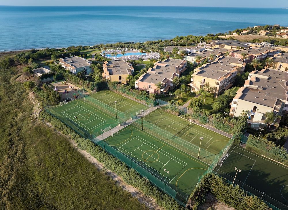 Serenusa Resort - zdjęcie 4