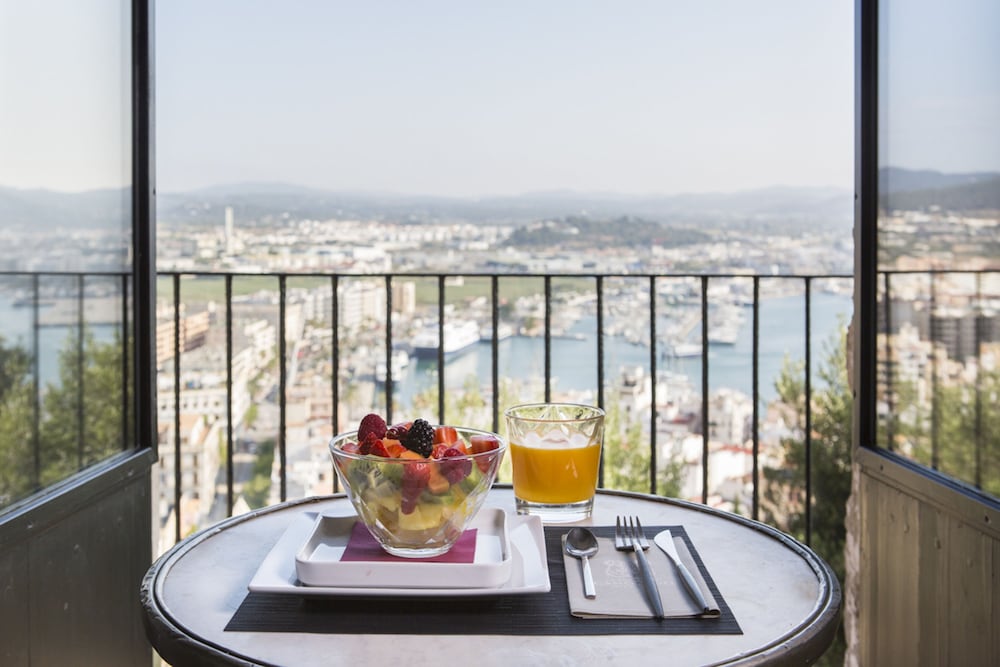 Hotel La Torre del Canonigo - Small Luxury Hotels — Restaurant & bars in Ibiza Town, Balearic Islands