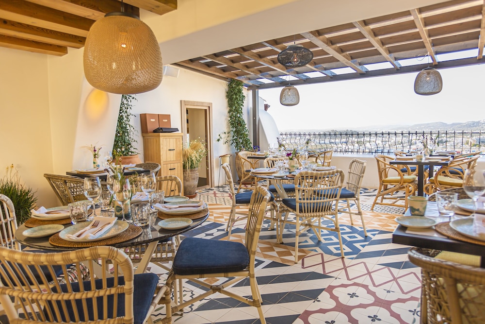 Hotel La Torre del Canonigo - Small Luxury Hotels — Restaurant & bars in Ibiza Town, Balearic Islands