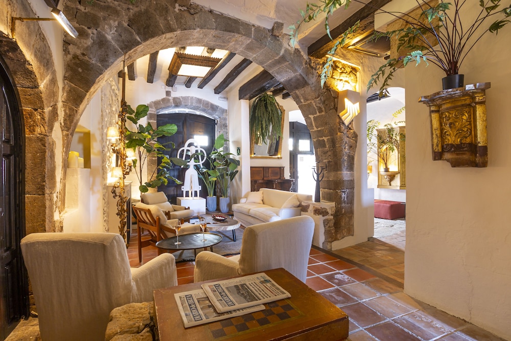 Hotel La Torre del Canonigo - Small Luxury Hotels — Hotel building in Ibiza Town, Balearic Islands