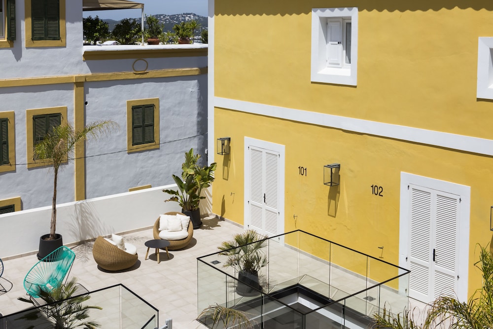 Hotel La Torre del Canonigo - Small Luxury Hotels — Hotel building in Ibiza Town, Balearic Islands