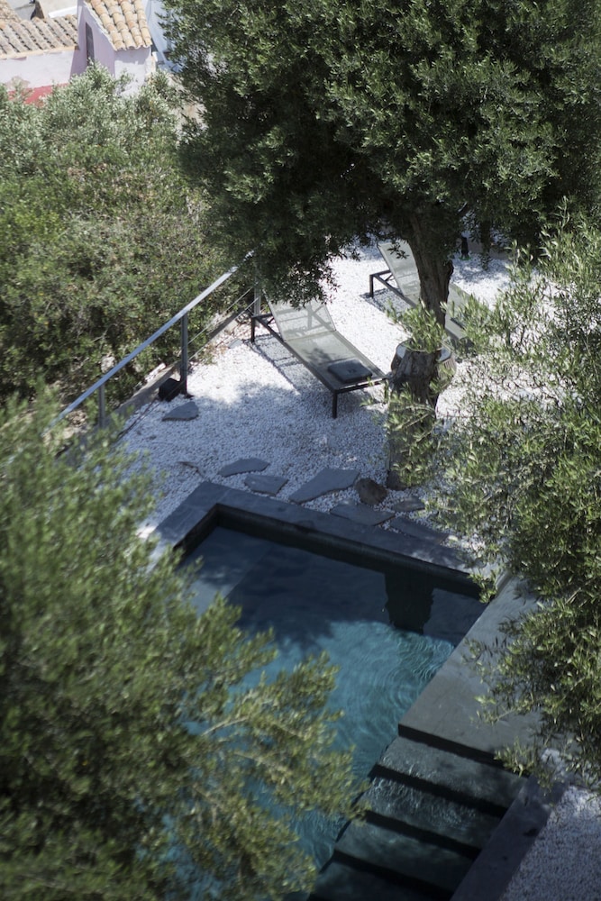 Hotel La Torre del Canonigo - Small Luxury Hotels — Swimming pool in Ibiza Town, Balearic Islands