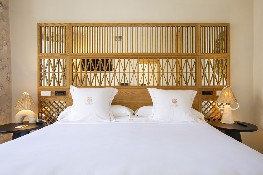Hotel La Torre del Canonigo - Small Luxury Hotels — Hotel rooms in Ibiza Town, Balearic Islands