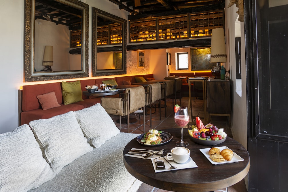 Hotel La Torre del Canonigo - Small Luxury Hotels — Restaurant & bars in Ibiza Town, Balearic Islands