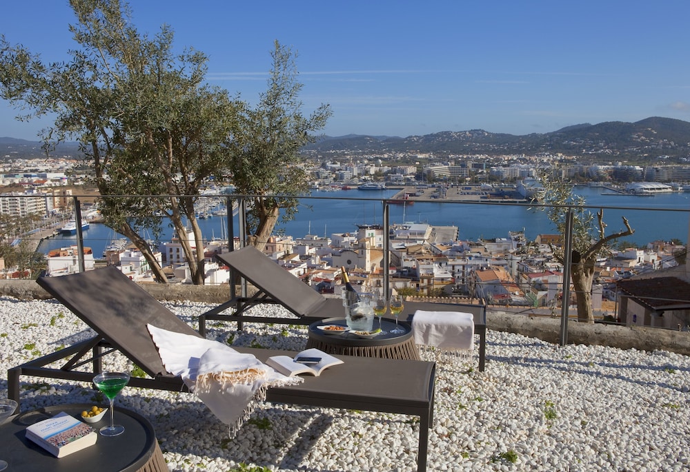 Hotel La Torre del Canonigo - Small Luxury Hotels — Attractions in the area in Ibiza Town, Balearic Islands