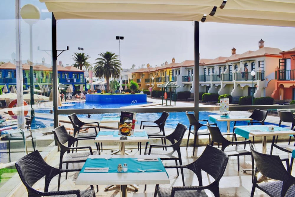 eó Maspalomas Resort — Restaurant & bars in Maspalomas, Canary Islands