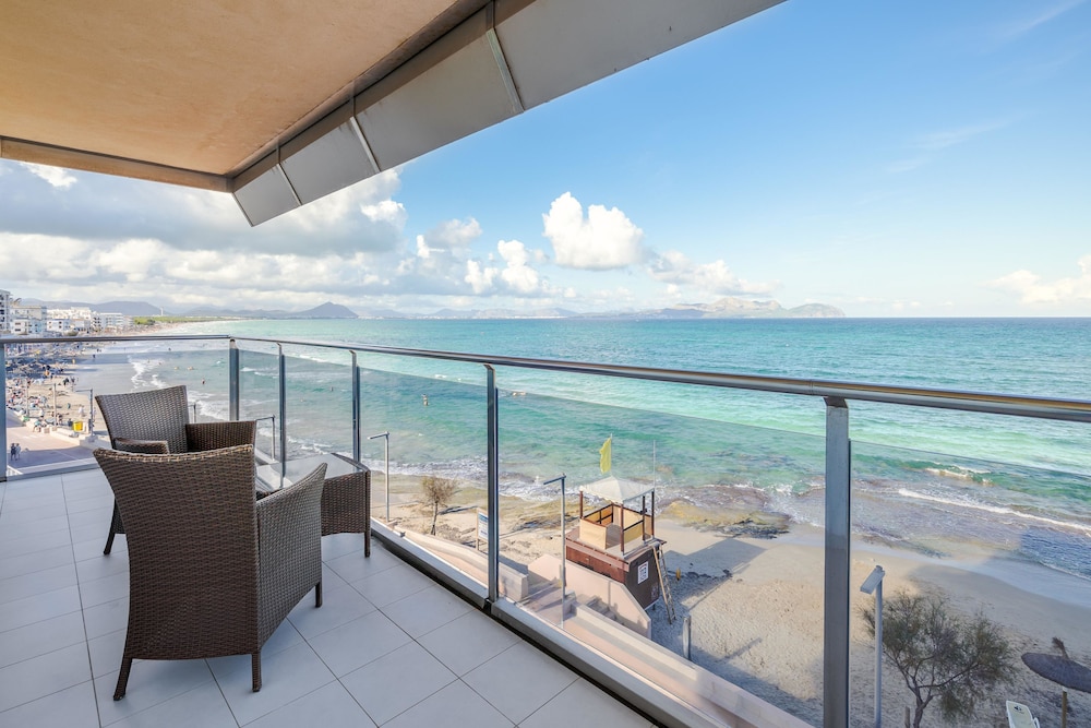 THB Gran Bahia Hotel and Apartments — Beach in Can Picafort, Balearic Islands