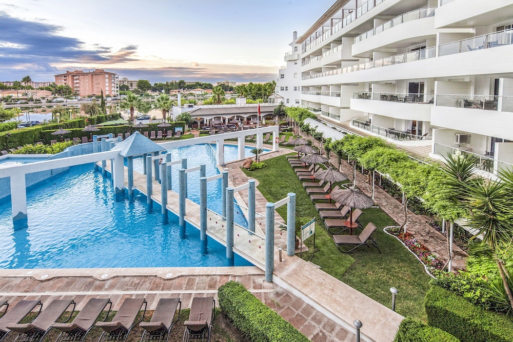 Ona Garden Lago — Swimming pool in Alcudia, Balearic Islands