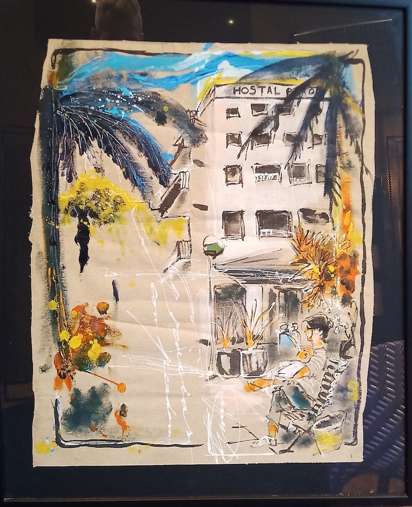 Hostal Parque Ibiza — Hotel building in Ibiza Town, Balearic Islands