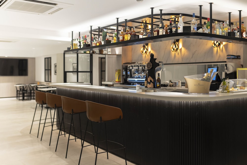 Hotel Alfons — Restaurant & bars in Ciutadella de Menorca, Balearic Islands